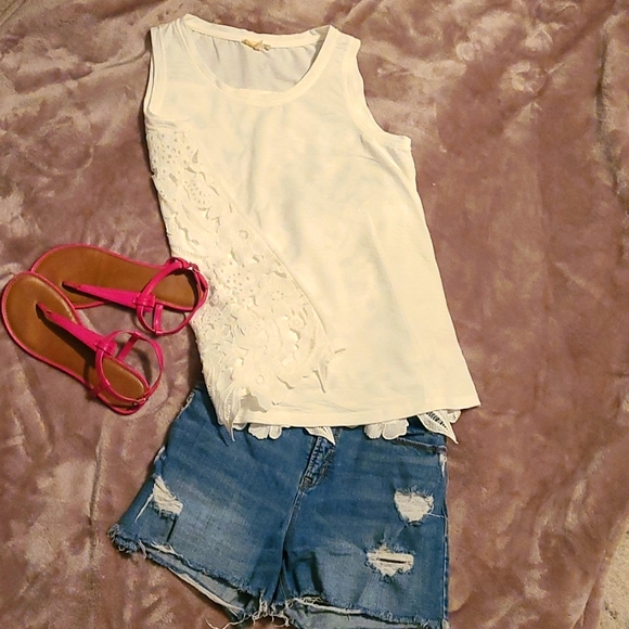 Mystree White Lace Back Tank - Picture 2 of 4